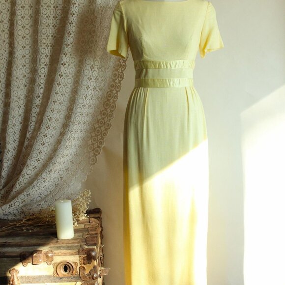 Vintage 1970's Dress, Yellow Full Length Maxidress, Empire Waist Regency Style - Picture 2 of 10